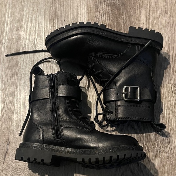 ZARA Black 100% Leather Buckle Detail Lace Up Ankle Moto Booties 29 - Picture 1 of 7